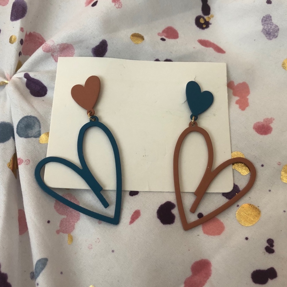 NEW Stud Dangle Heart Earrings